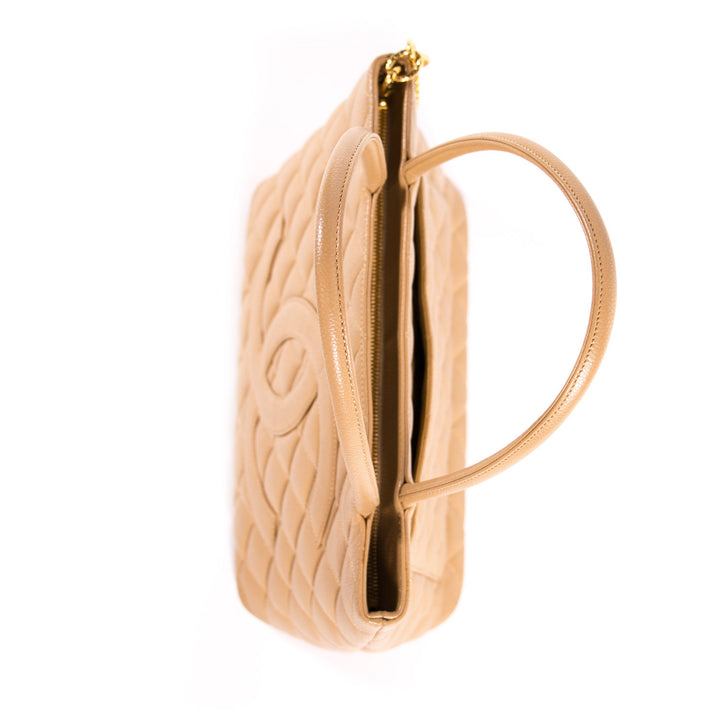 Chanel Medallion Tote Bag Bags Chanel - Shop authentic new pre-owned designer brands online at Re-Vogue