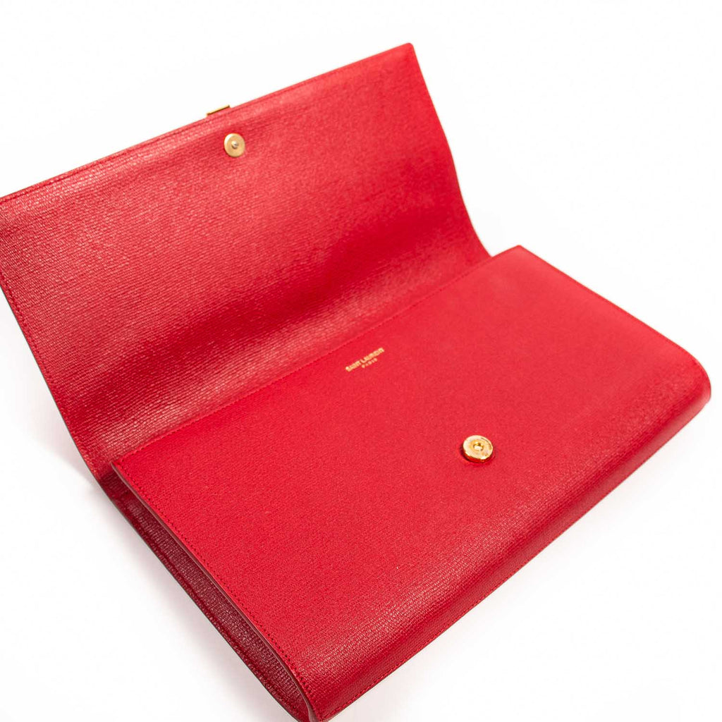 Yves Saint Laurent Chyc Clutch Bags Yves Saint Laurent - Shop authentic new pre-owned designer brands online at Re-Vogue