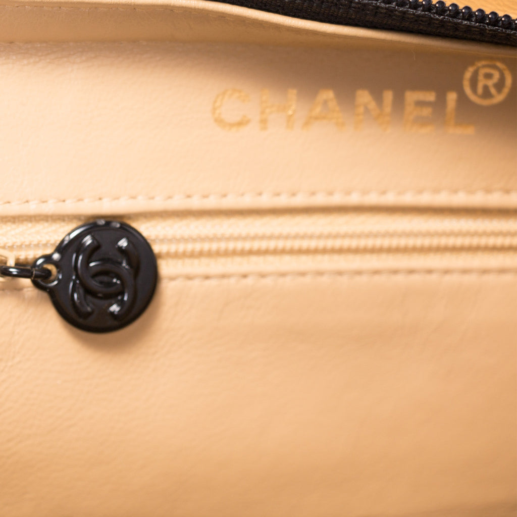 Chanel Vintage Shoulder Bag Bags Chanel - Shop authentic new pre-owned designer brands online at Re-Vogue